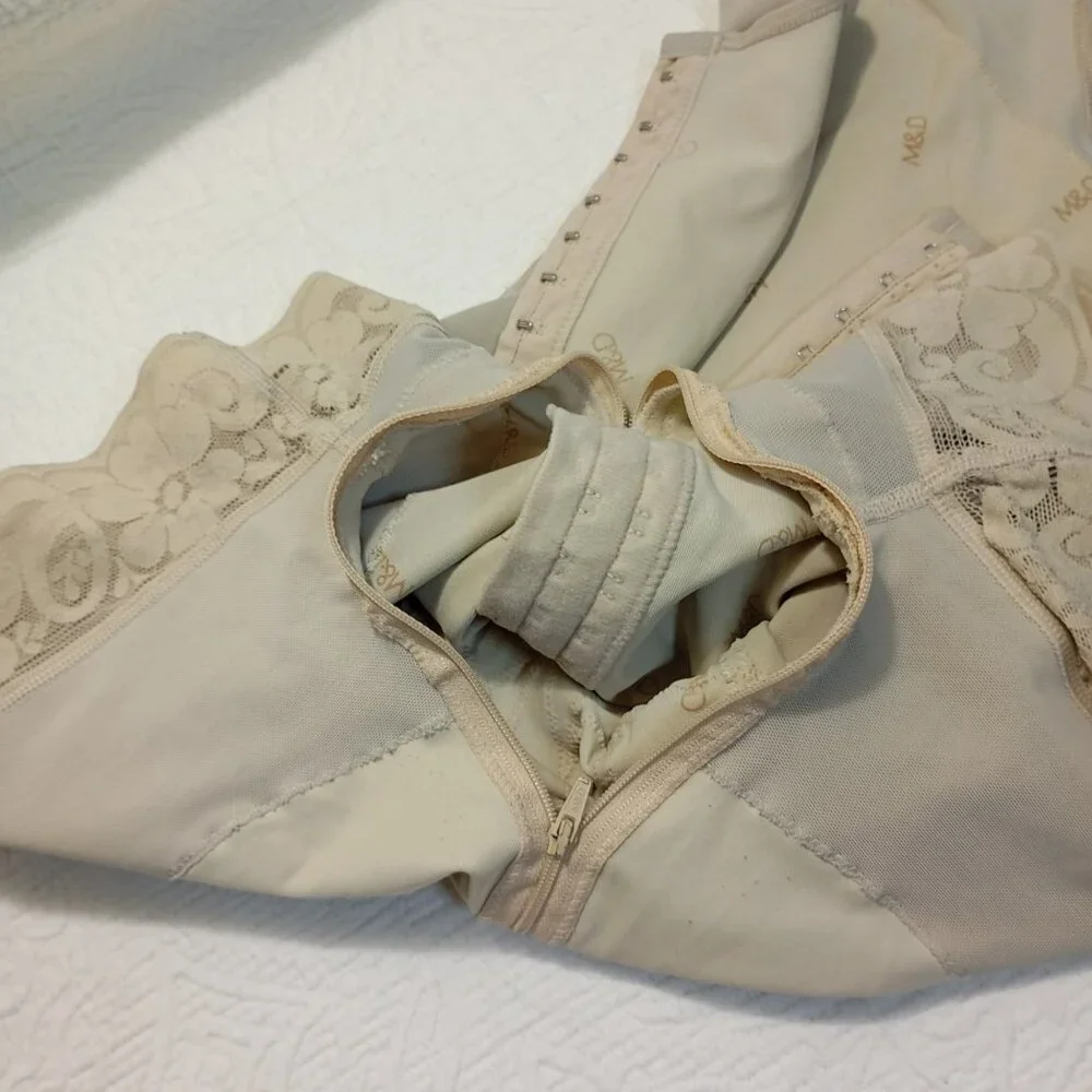 M&D Beige Post-Surgical Compression Garment Adjustable Straps Front Zipper Sz S - Picture 5 of 11